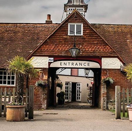 The Walhampton Arms Lymington Exterior foto