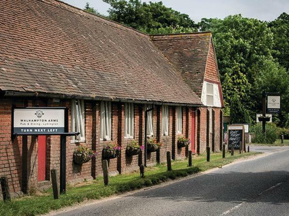 The Walhampton Arms Lymington Exterior foto